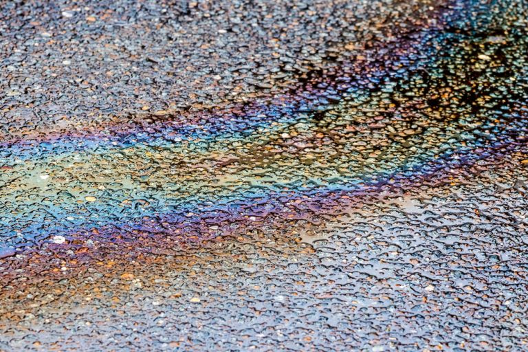 Ölflecken entfernen praktische Tipps zum Ölflecken beseitigen