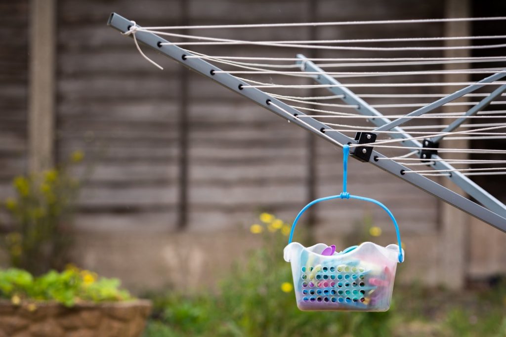 Wäschespinne im Garten Modelle, Montage und Alternativen für sie erklärt
